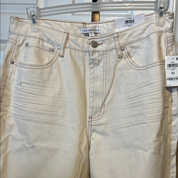 Vintage Cream Relaxed Fit Jeans with Knee Distressing - Picture 6 of 6